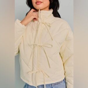 Boutique Cream Quilted Bow Women's Jacket